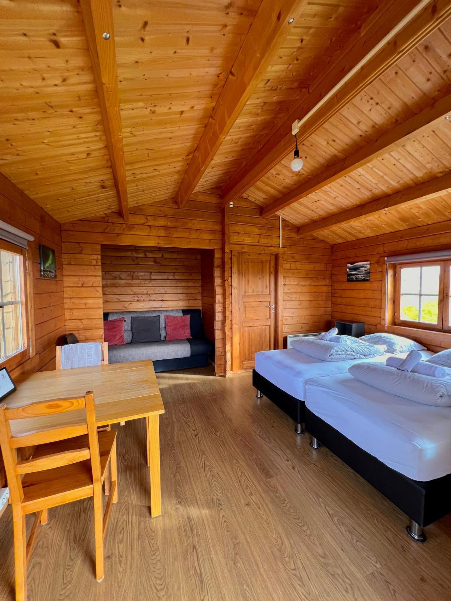 Guesthouse Nypugardar Höfn Esterno foto